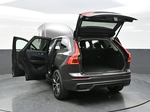 Used 2024 Volvo XC60 B5 Plus w/ Protection Package Premier AWD/4WD image 43
