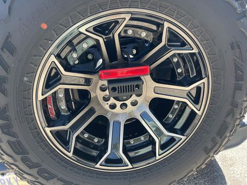 Used 2021 Jeep Wrangler Unlimited Sport AWD/4WD image 17