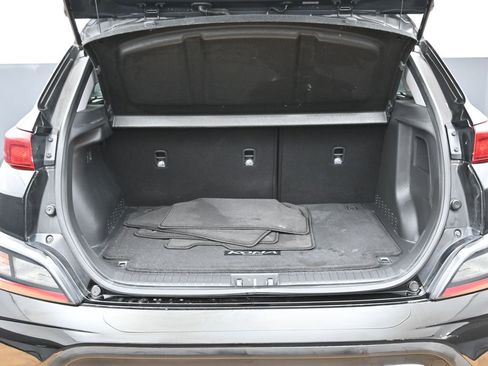 Used 2023 Hyundai Kona SE w/ Cargo Package image 15