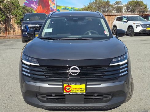 New 2026 Nissan Kicks SV image 2