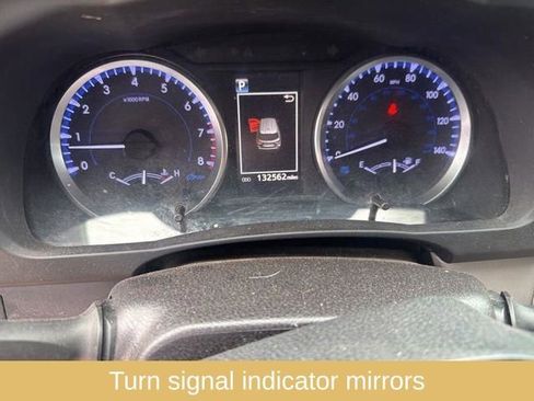 Used 2019 Toyota Highlander LE image 18