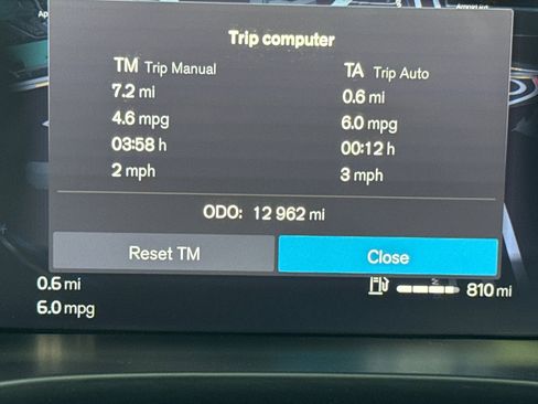 Used 2025 Volvo XC60 B5 Core image 35