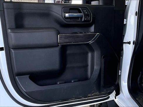 Used 2021 Chevrolet Silverado 2500 LTZ w/ LTZ Plus Package image 21