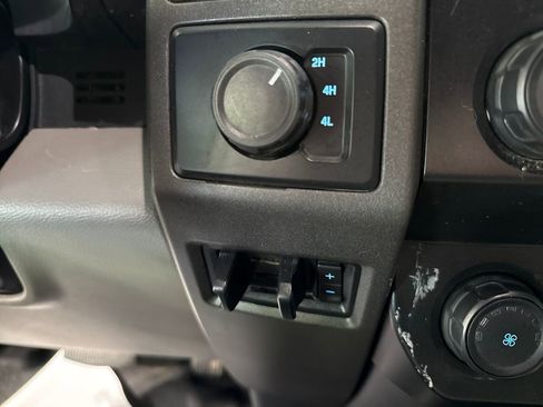 Used 2022 Ford F250 XL w/ Power Equipment Group AWD/4WD image 19