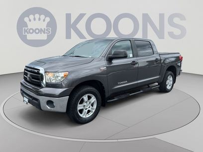Used 2012 Toyota Tundra 4x4 CrewMax w/ SR5 Pkg