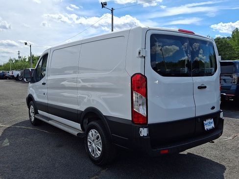 Used 2019 Ford Transit 250 130 Low Roof w/ Exterior Upgrade Package RWD image 5