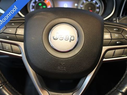 Used 2019 Jeep Cherokee Limited w/ Safetytec Group AWD/4WD image 21