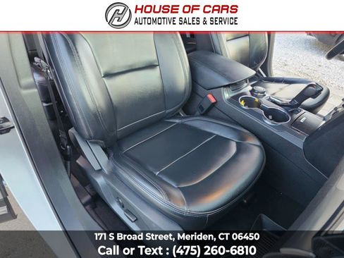 Used 2019 Ford Explorer XLT w/ Equipment Group 202A image 44