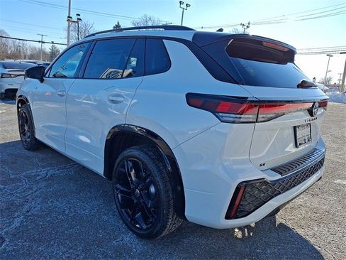 New 2026 Volkswagen Tiguan SE R-Line image 3