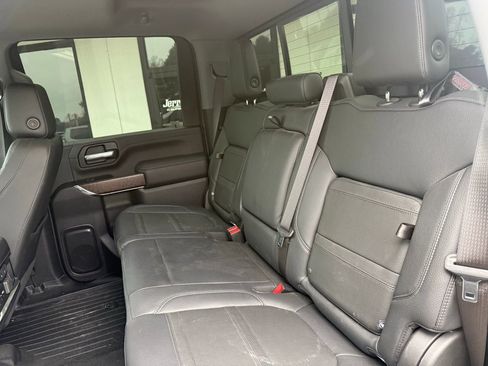 Used 2023 GMC Sierra 2500 Denali w/ Technology Package image 3