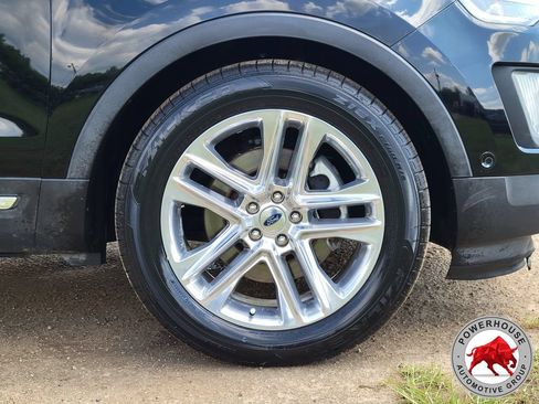 Used 2016 Ford Explorer Limited w/ Equipment Group 301A FWD image 11