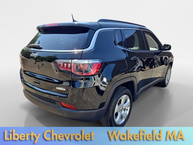 Used 2019 Jeep Compass Latitude w/ Popular Equipment Group AWD/4WD image 3