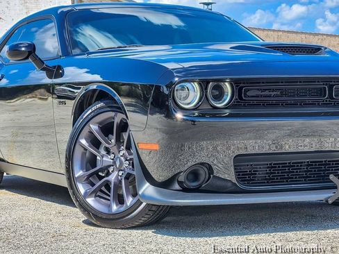 Certified 2023 Dodge Challenger R/T w/ Blacktop Package RWD image 5