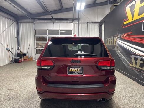 Used 2019 Jeep Grand Cherokee Altitude AWD/4WD image 19