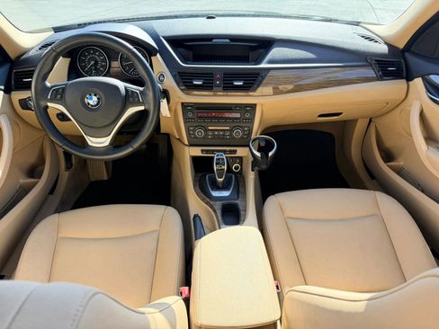 Used 2014 BMW X1 sDrive28i RWD image 2