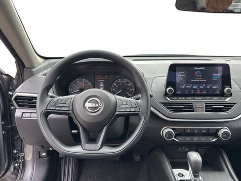 New 2025 Nissan Altima 2.5 S image 9