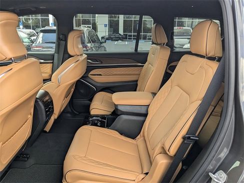 New 2025 Jeep Grand Cherokee L Summit image 14