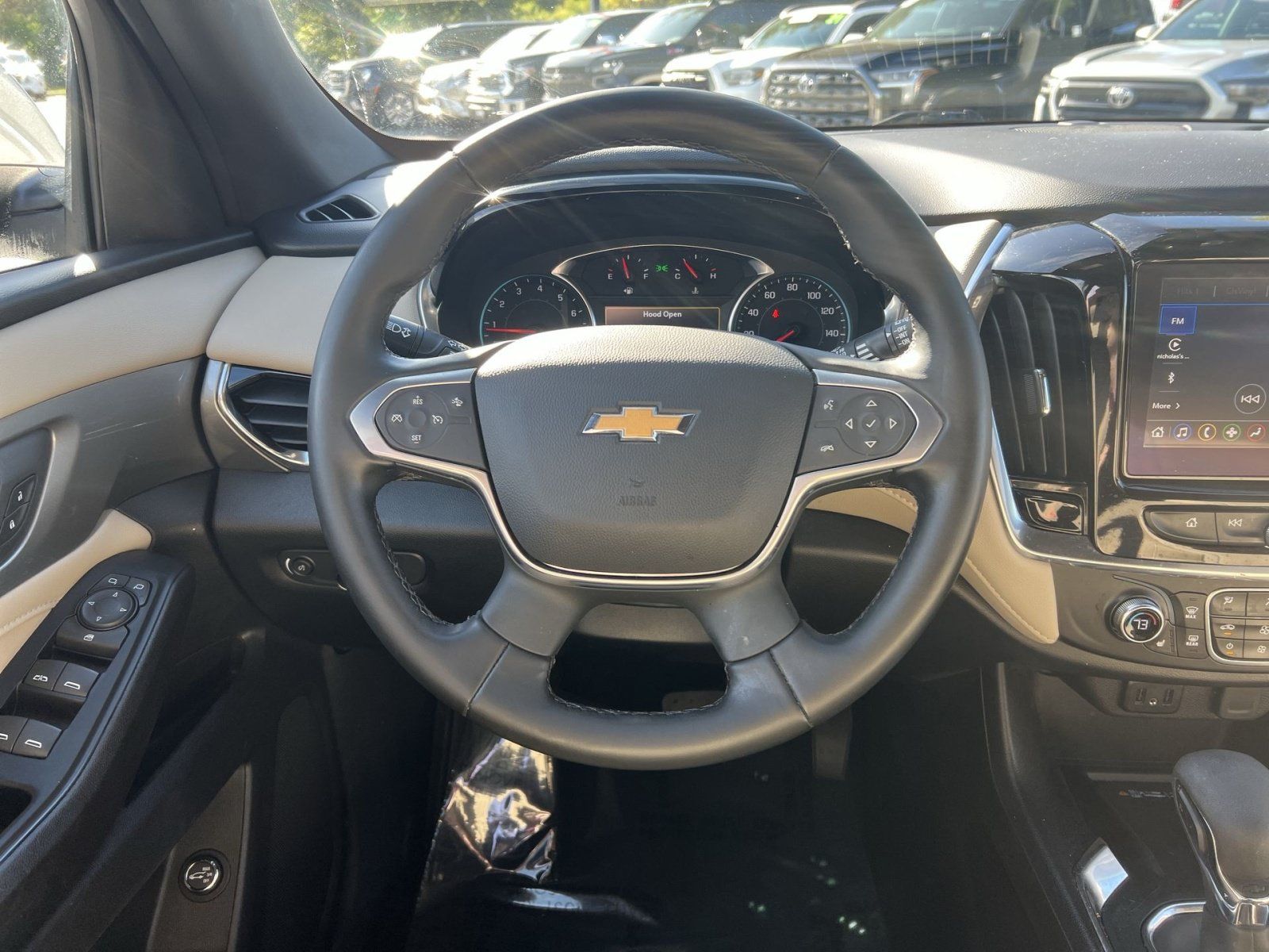 Used 2024 Chevrolet Traverse LT AWD/4WD image 16