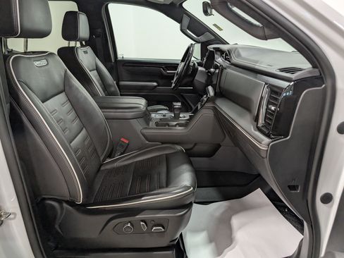 Used 2023 GMC Sierra 1500 AT4X AWD/4WD image 21
