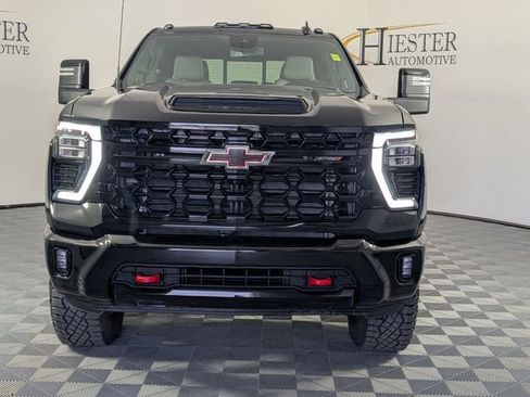 Certified 2024 Chevrolet Silverado 2500 ZR2 image 3