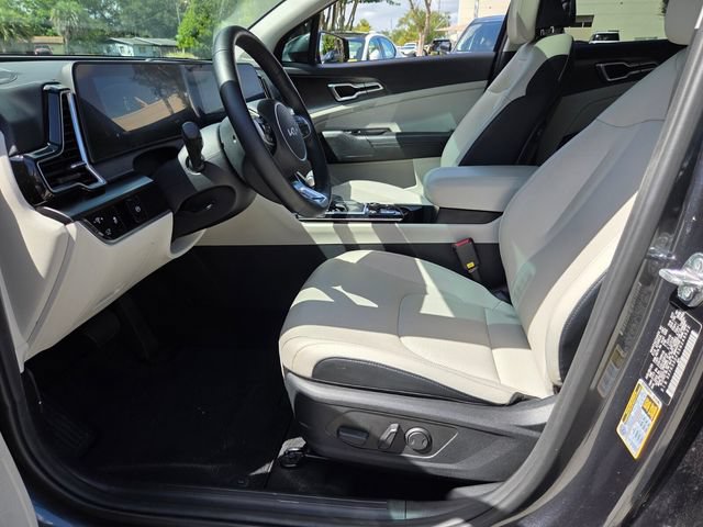 Used 2025 Kia Sportage EX w/ Premium Package FWD image 11