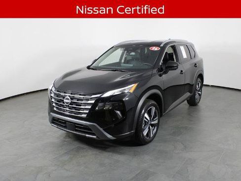 Certified 2026 Nissan Rogue SL AWD/4WD image 2