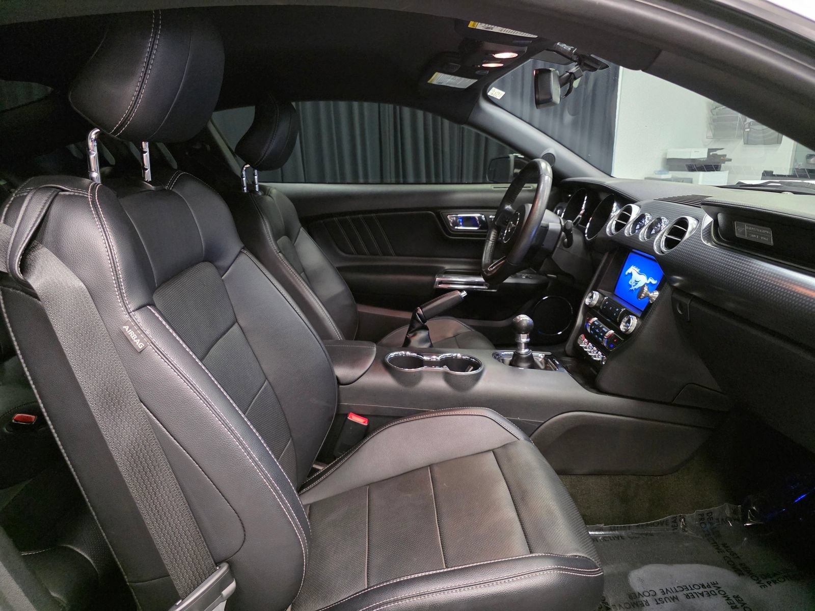 Used 2017 Ford Mustang GT Premium w/ GT Performance Package RWD image 31
