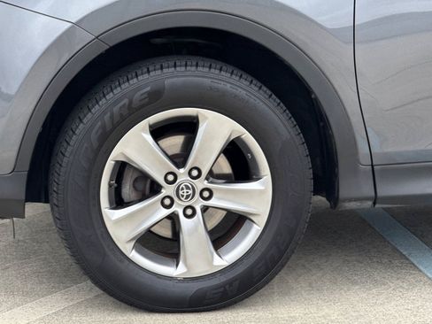 Used 2015 Toyota RAV4 XLE FWD image 11