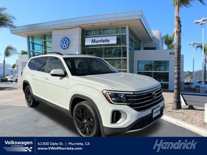 Used 2024 Volkswagen Atlas SE w/ Panoramic Sunroof Package