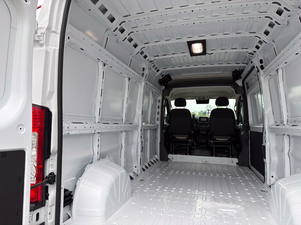 New 2026 RAM ProMaster 2500 w/ Convenience Group FWD image 25