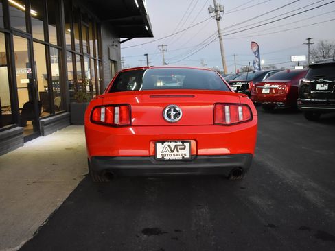Used 2012 Ford Mustang Coupe image 5