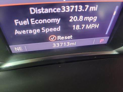 Used 2023 GMC Acadia SLE w/ Driver Convenience Package FWD image 32