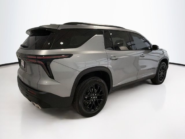 Certified 2026 Chevrolet Traverse LT w/ Midnight/Sport Edition FWD image 7