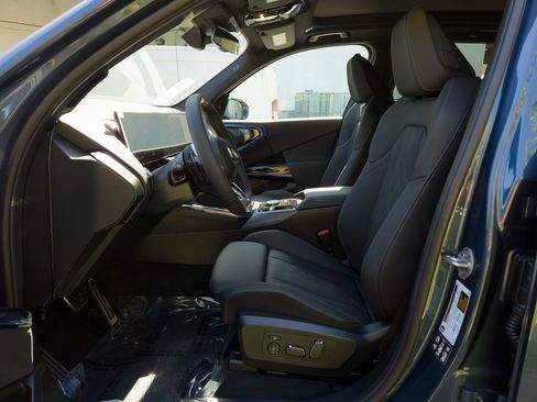 New 2026 BMW X3 xDrive30 w/ Premium Package image 10