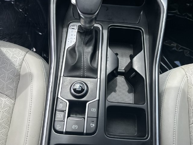 Used 2023 Kia Sorento EX w/ Panoramic Sunroof Package FWD image 18