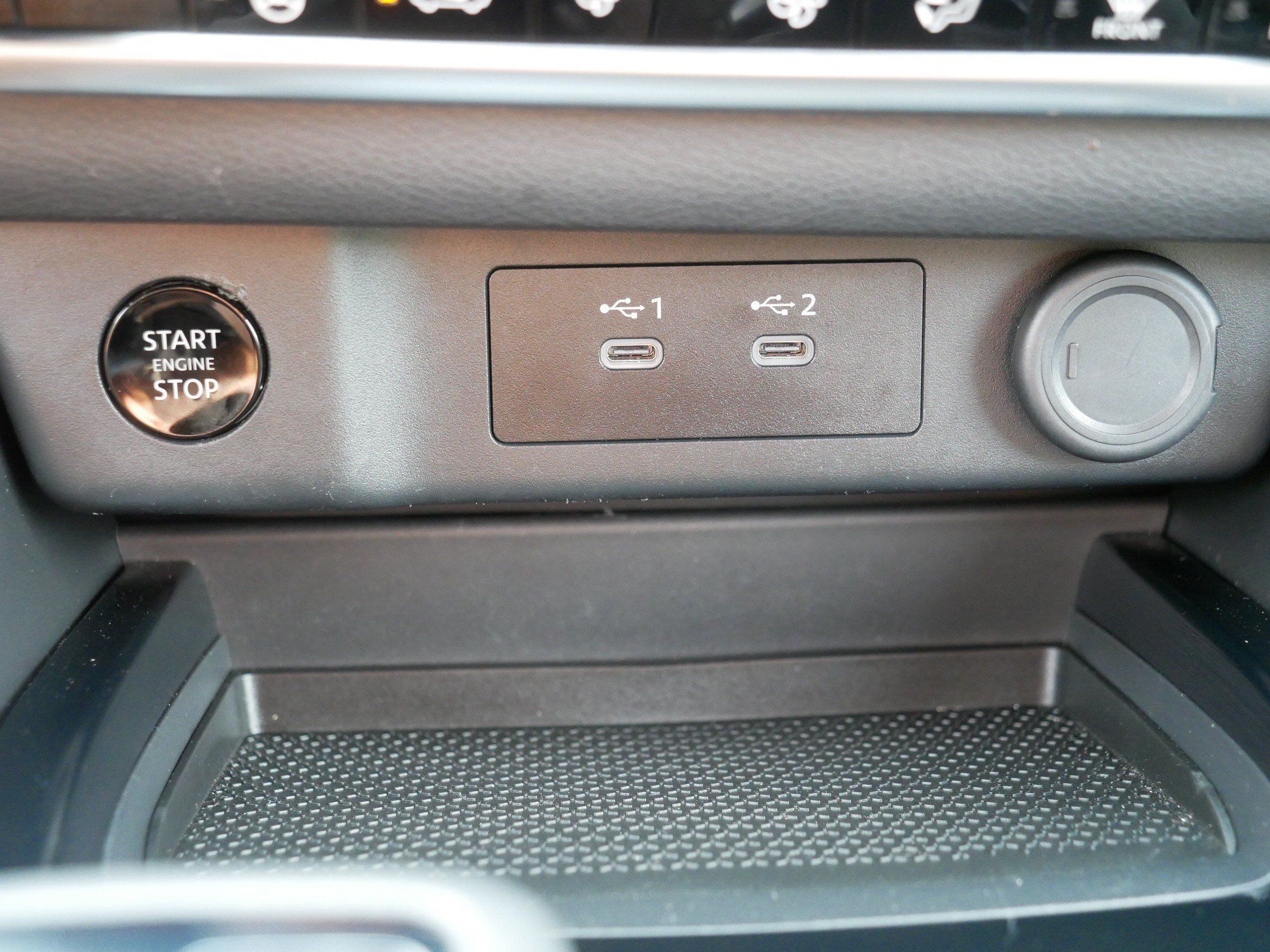 Certified 2024 Nissan Rogue SV w/ SV Premium Package AWD/4WD image 33