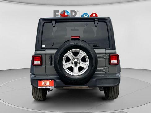 Used 2022 Jeep Wrangler Sport AWD/4WD image 4