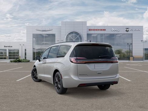 New 2026 Chrysler Pacifica Select w/ S Appearance Package image 3