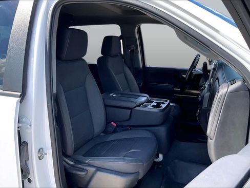 Used 2023 Chevrolet Silverado 2500 LT AWD/4WD image 9