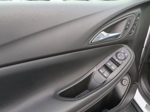 Certified 2022 Buick Encore GX Essence w/ Experience Buick Package image 14