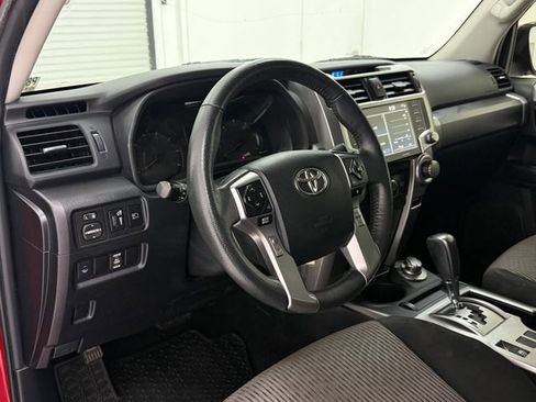 Used 2021 Toyota 4Runner SR5 AWD/4WD image 9