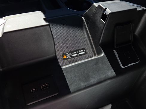 Certified 2025 Chevrolet Silverado 1500 LT Trail Boss w/ Convenience Package II image 30