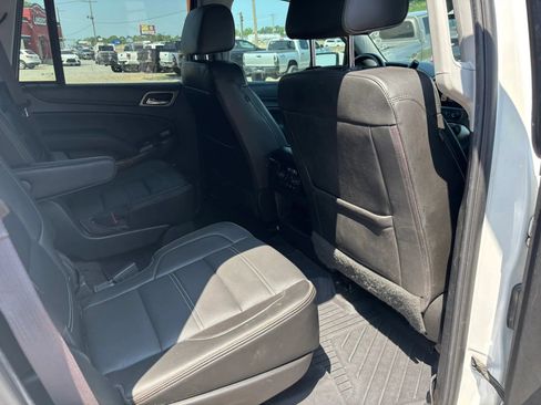 Used 2017 GMC Yukon Denali w/ Open Road Package AWD/4WD image 17