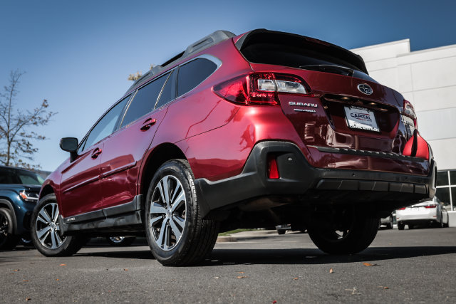 Used 2018 Subaru Outback 2.5i Limited AWD/4WD image 2