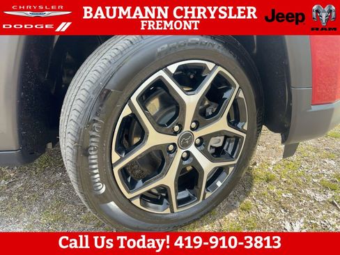 Used 2025 Jeep Compass Limited AWD/4WD image 26