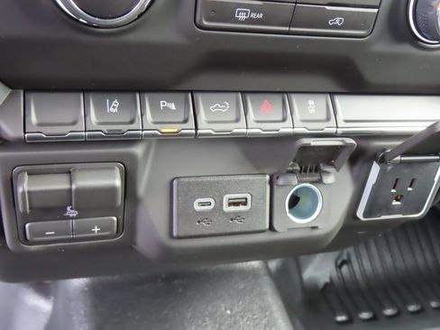 New 2026 Chevrolet Silverado 2500 W/T w/ WT/CX Safety Package image 8