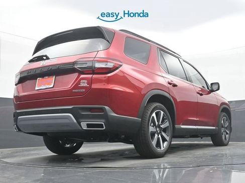 New 2025 Honda Pilot Touring image 33