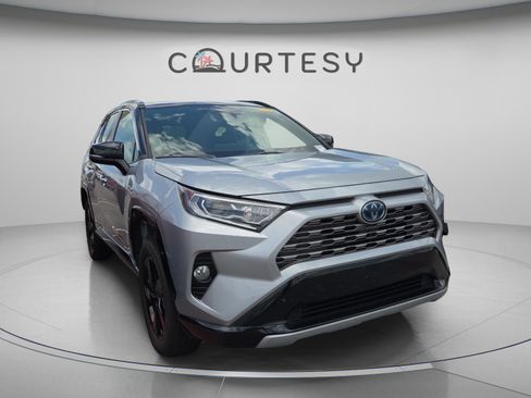 Certified 2021 Toyota RAV4 XSE w/ XSE Grade Weather Package AWD/4WD image 4