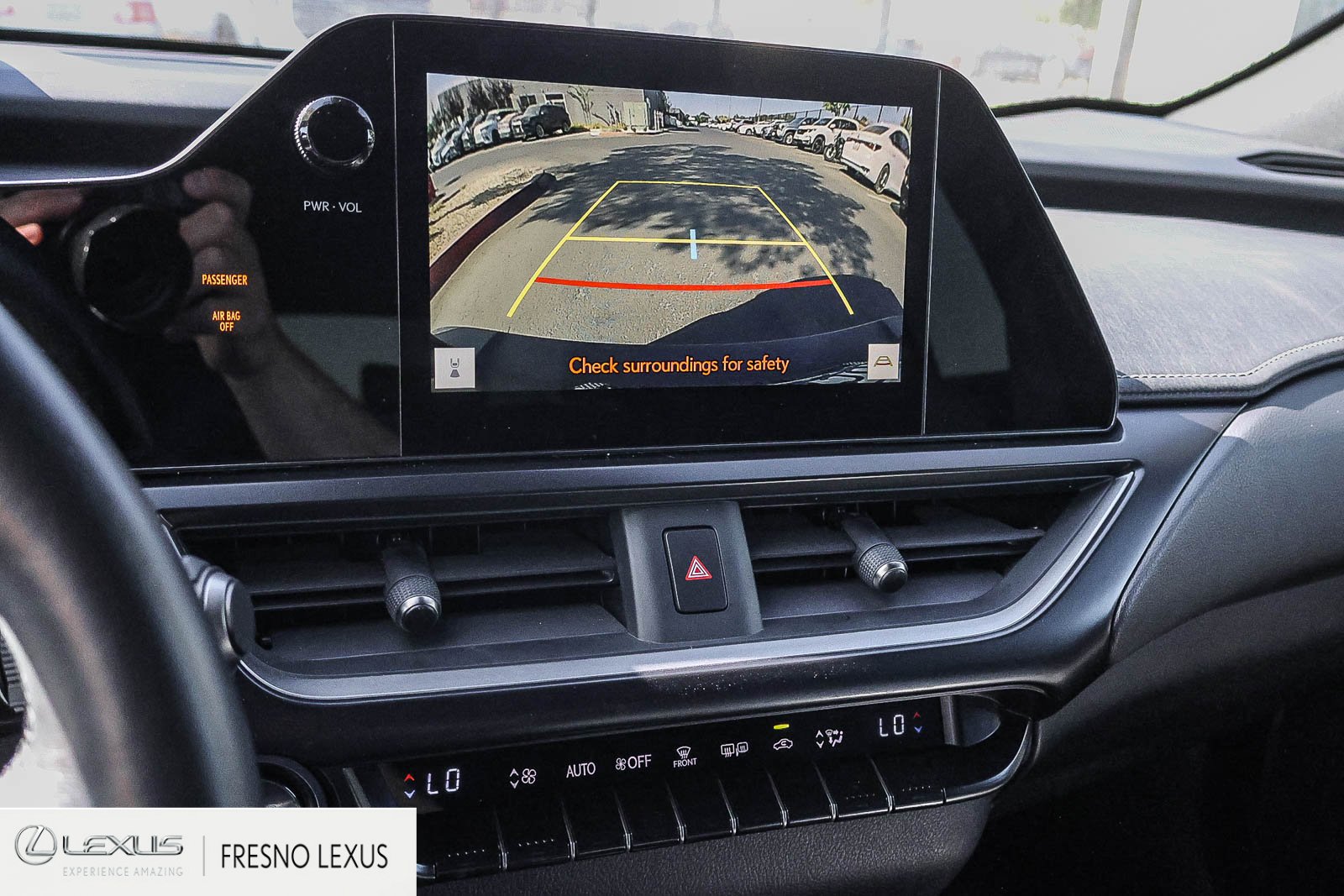 Certified 2025 Lexus UX 300h AWD image 25