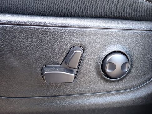 Used 2023 RAM 1500 Big Horn AWD/4WD image 10